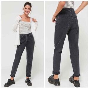 Urban Outfitters BDG Mom Jeans Sz 26 Black/Gray Wash High Rise Loose 100% Cotton